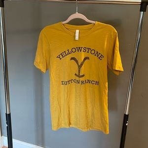 Yellowstone t-shirt medium